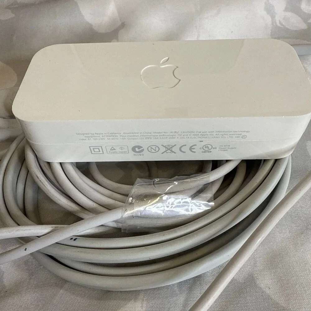 2008 Apple AirPort Extreme Base Station Model A1301 Wireless Router